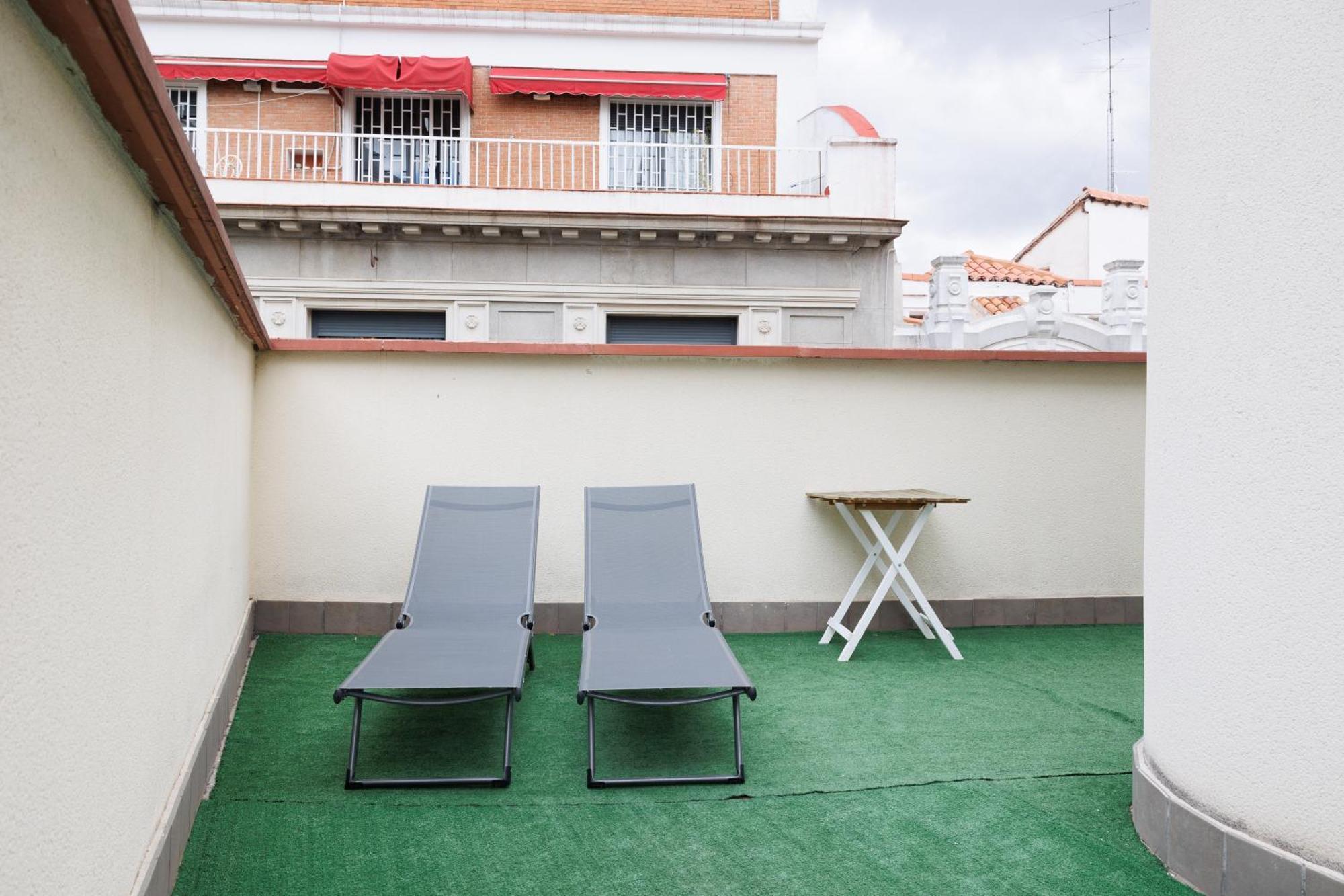Slow Suites Gran Via Madrid Exterior foto